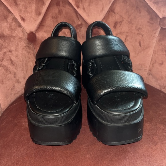 Vic Matie Black Leather Wedge Sandals - Picture 2 of 12